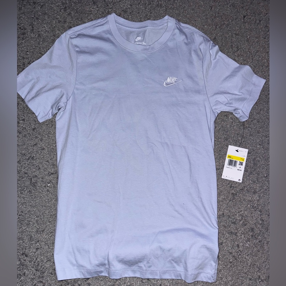 Nike Sportswear Club Tee (LOT of 2) Color: Blue /Size: Small Men's